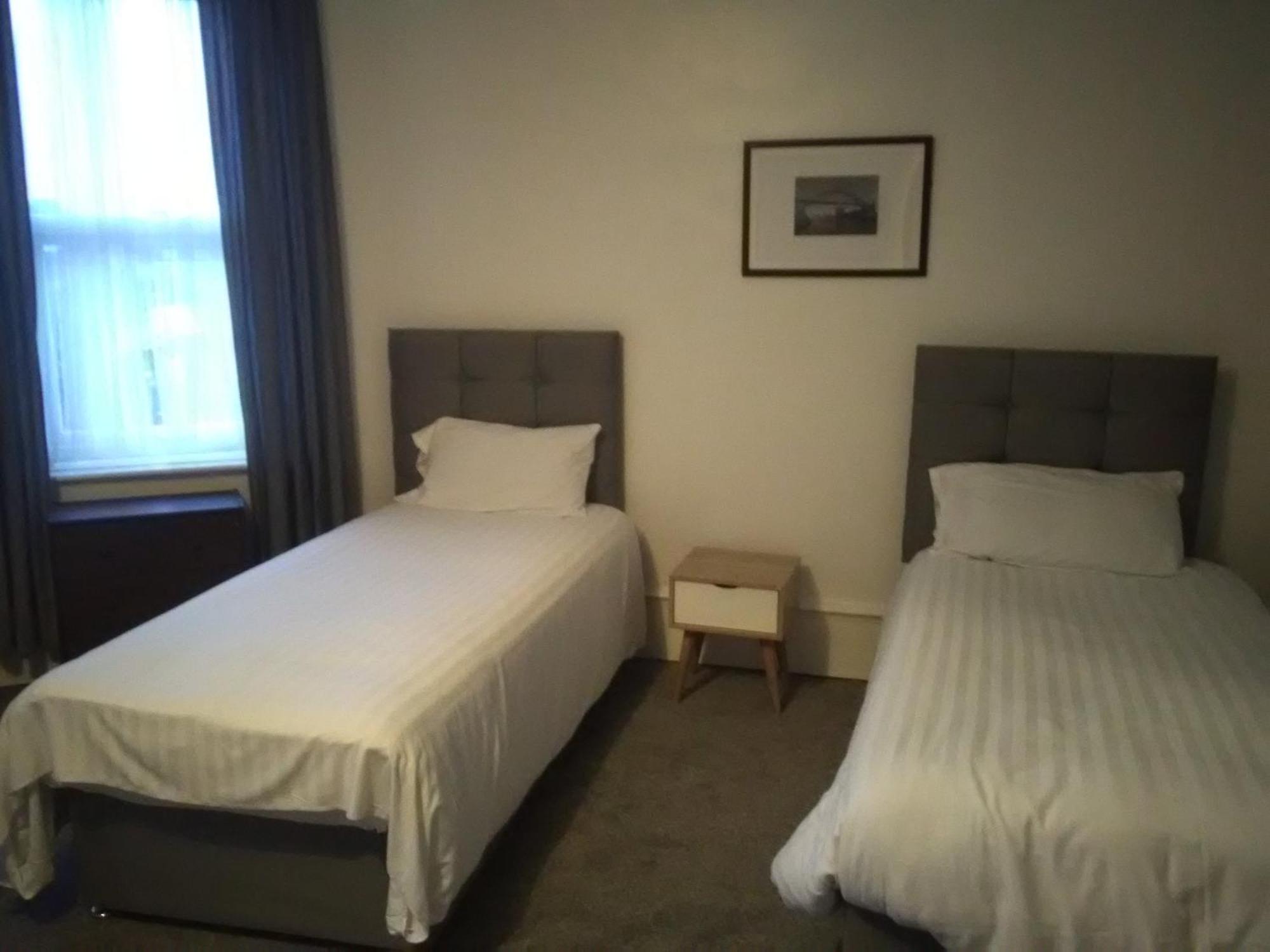 Newcastle West Hotel & Bar Phòng bức ảnh