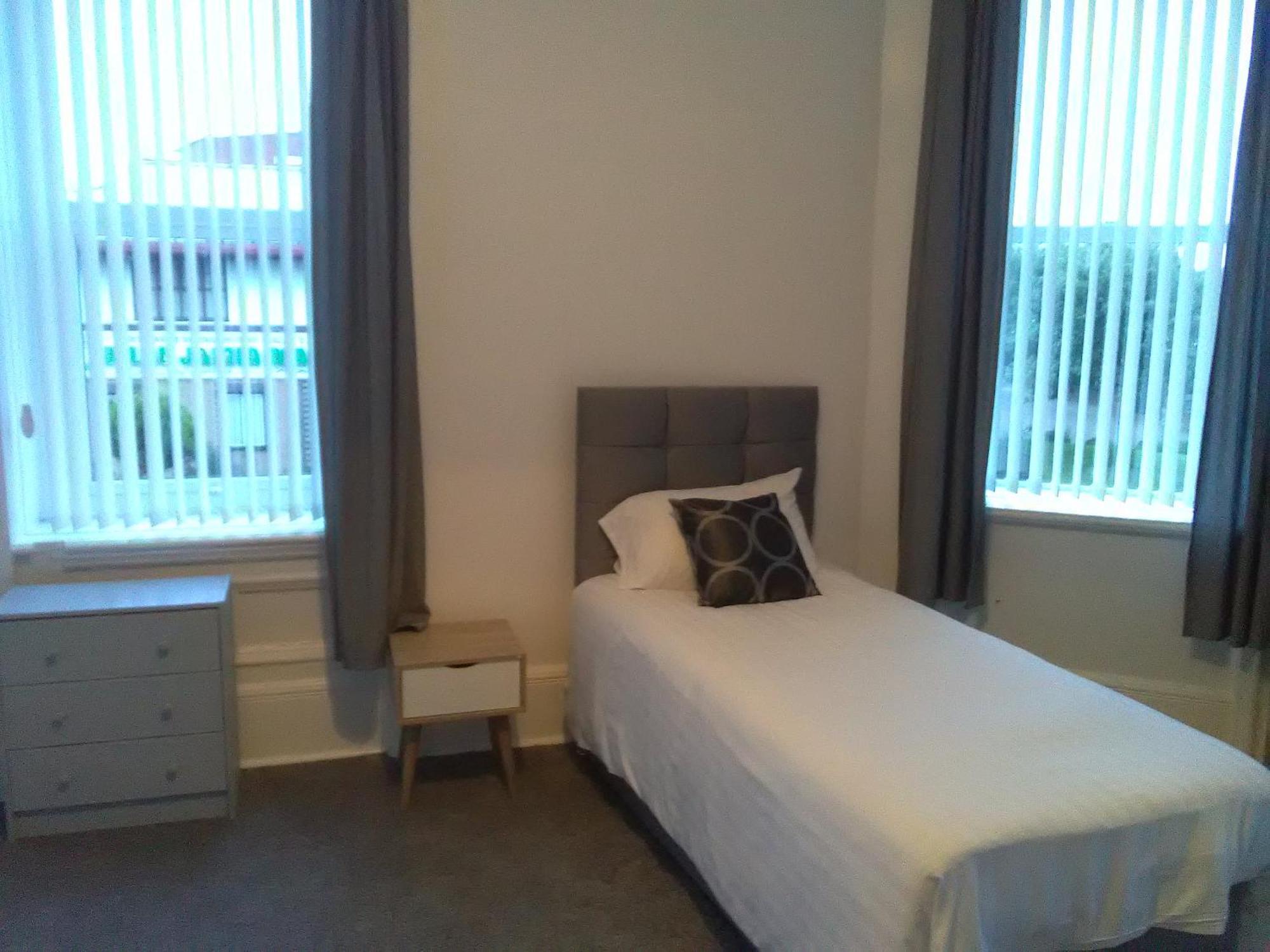 Newcastle West Hotel & Bar Phòng bức ảnh